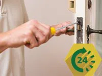 Master Locksmith Store Hammond, IN 219-310-2843 - service-side-emergency